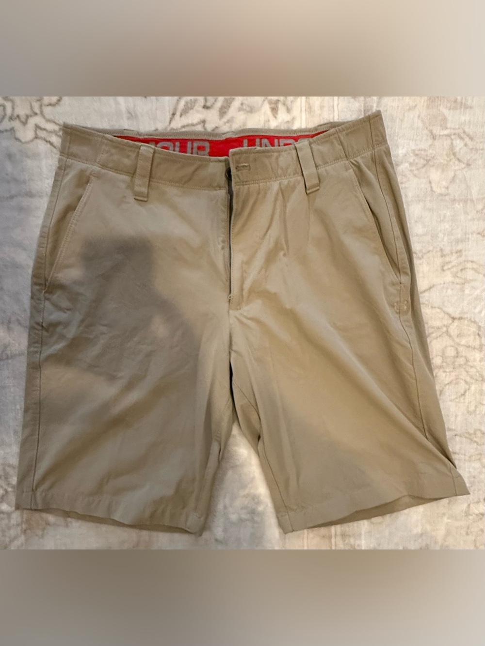 Under Armour Men's Tan Golf Shorts Size 34 Waist